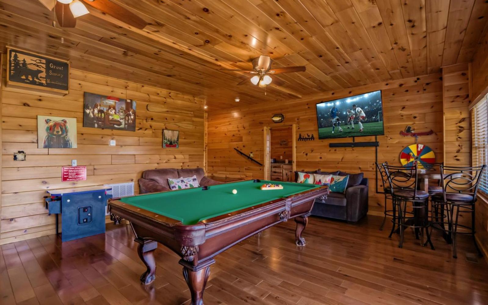 Beartastic Mountain View Lodge جاتلينبرج المظهر الخارجي الصورة