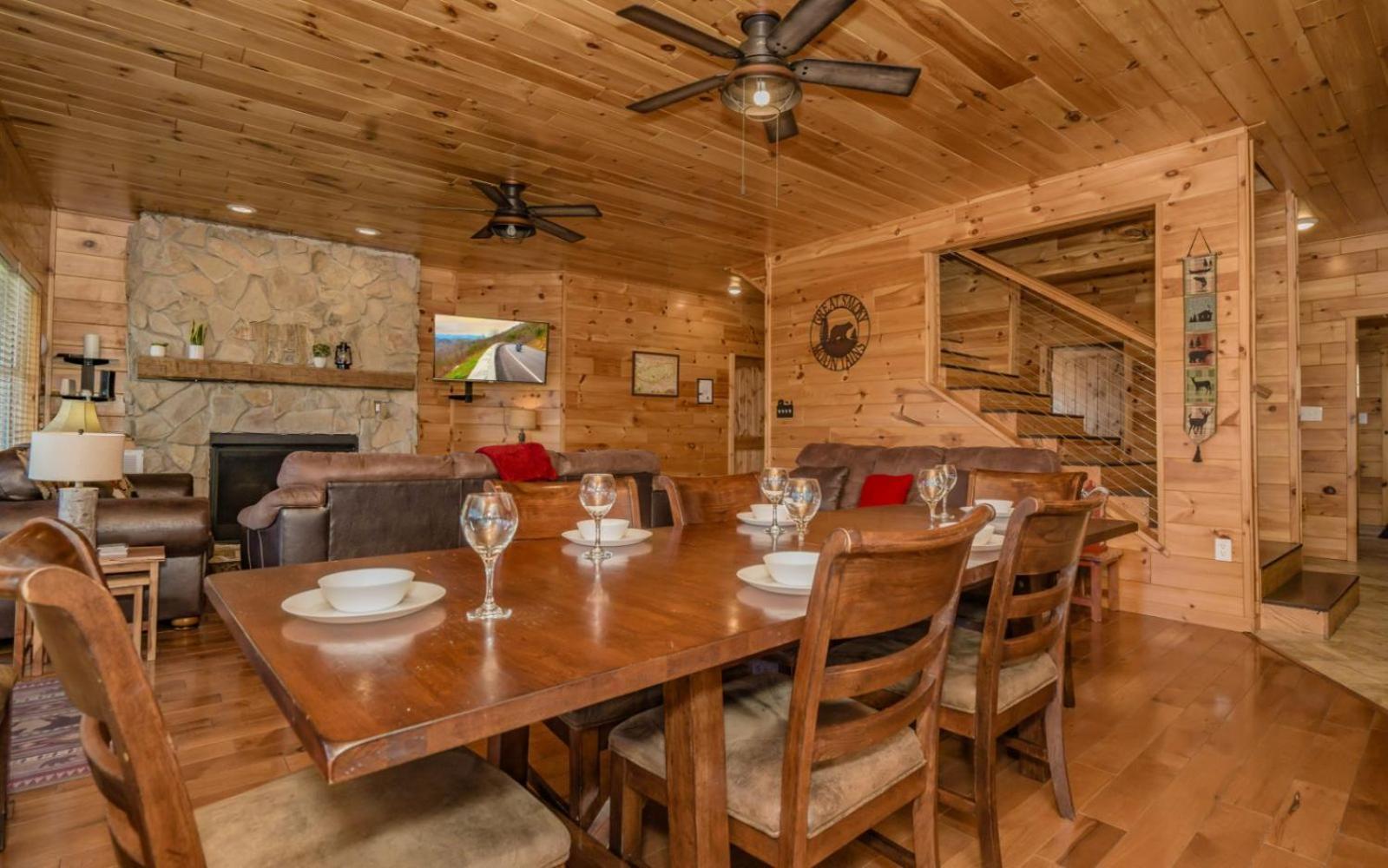 Beartastic Mountain View Lodge جاتلينبرج المظهر الخارجي الصورة